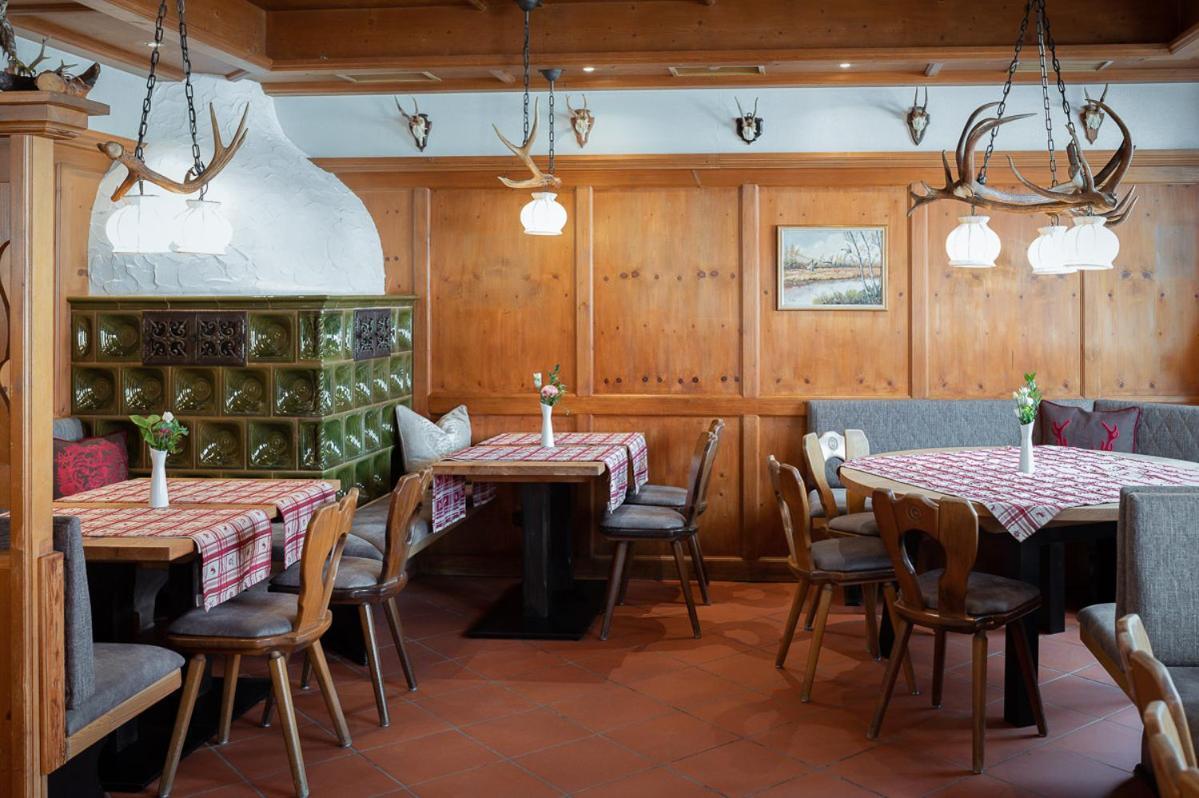 Hotel-Gasthof Weisses Ross Schwaig bei Nürnberg Extérieur photo