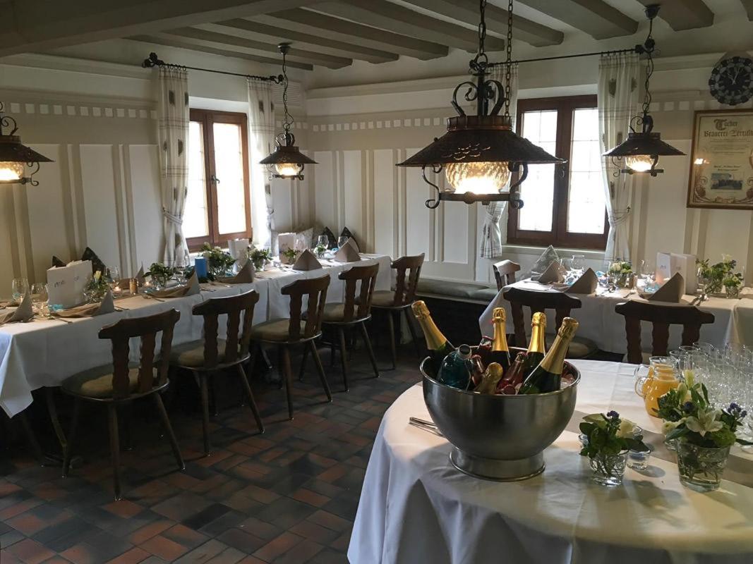 Hotel-Gasthof Weisses Ross Schwaig bei Nürnberg Extérieur photo