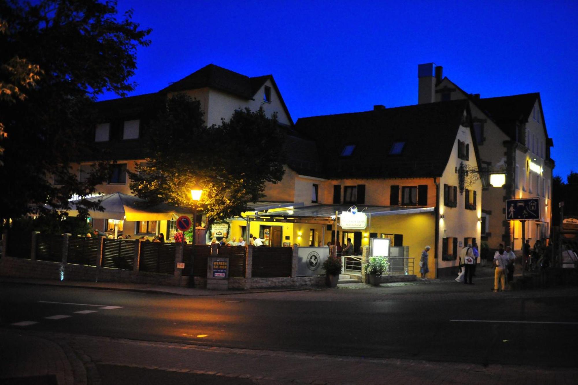 Hotel-Gasthof Weisses Ross Schwaig bei Nürnberg Extérieur photo
