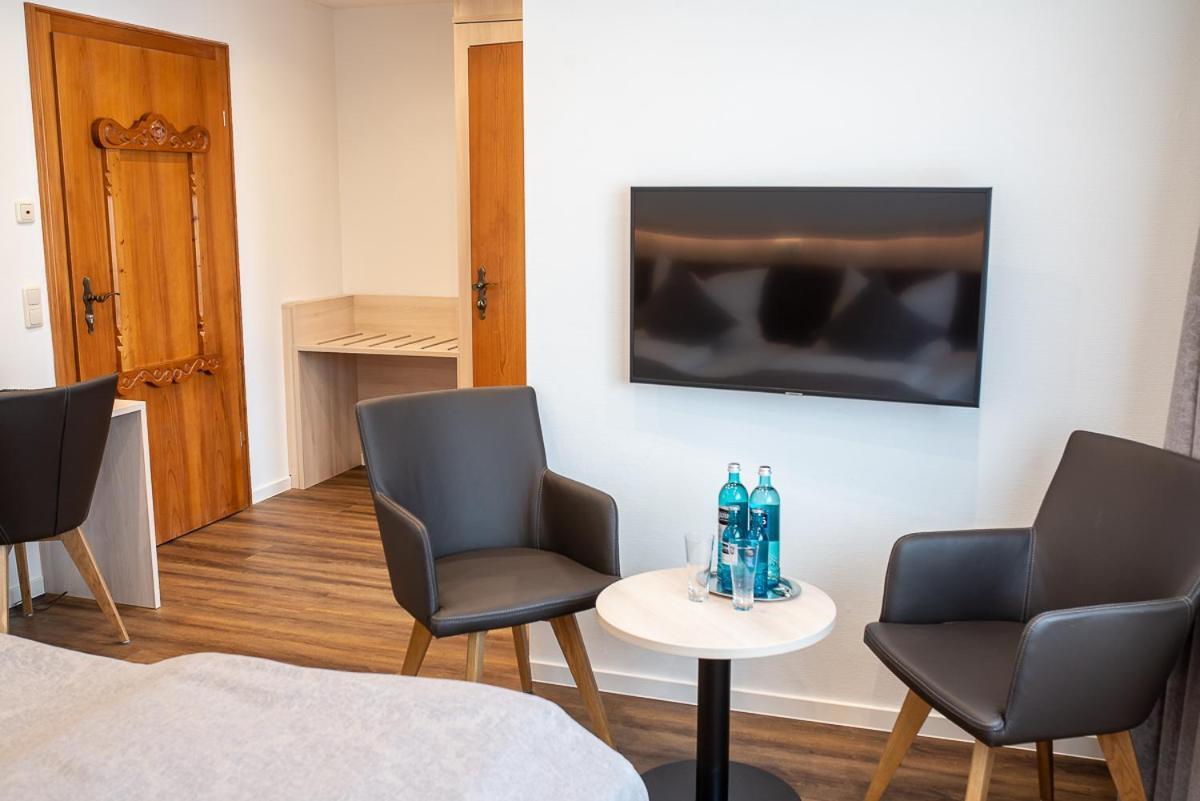 Hotel-Gasthof Weisses Ross Schwaig bei Nürnberg Extérieur photo