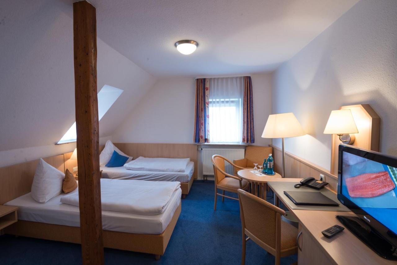 Hotel-Gasthof Weisses Ross Schwaig bei Nürnberg Extérieur photo